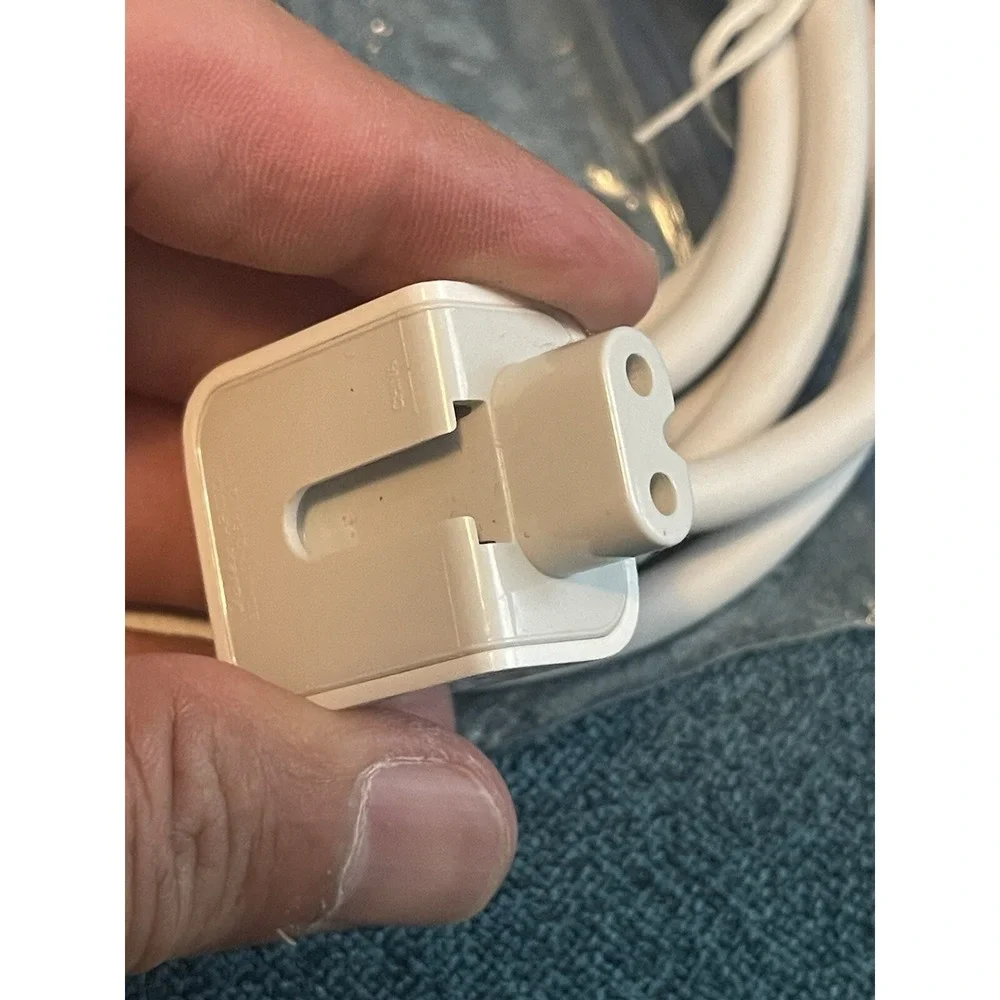Apple MagSafe Power Adapter Extension Cable for MacBook Pro